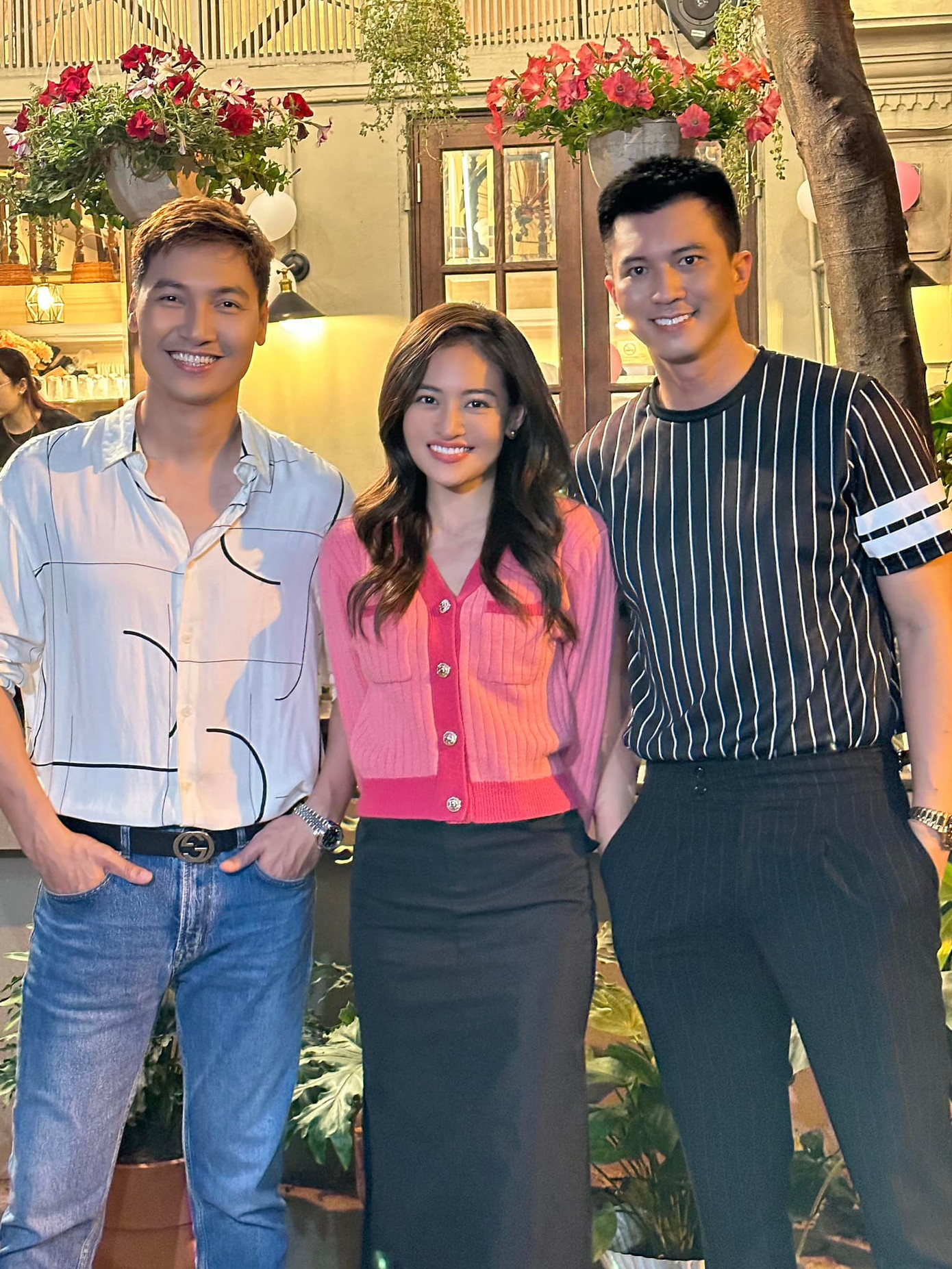 Vai của Hà Việt Dũng xuất hiện quá chớp nhoáng, có cũng như không.