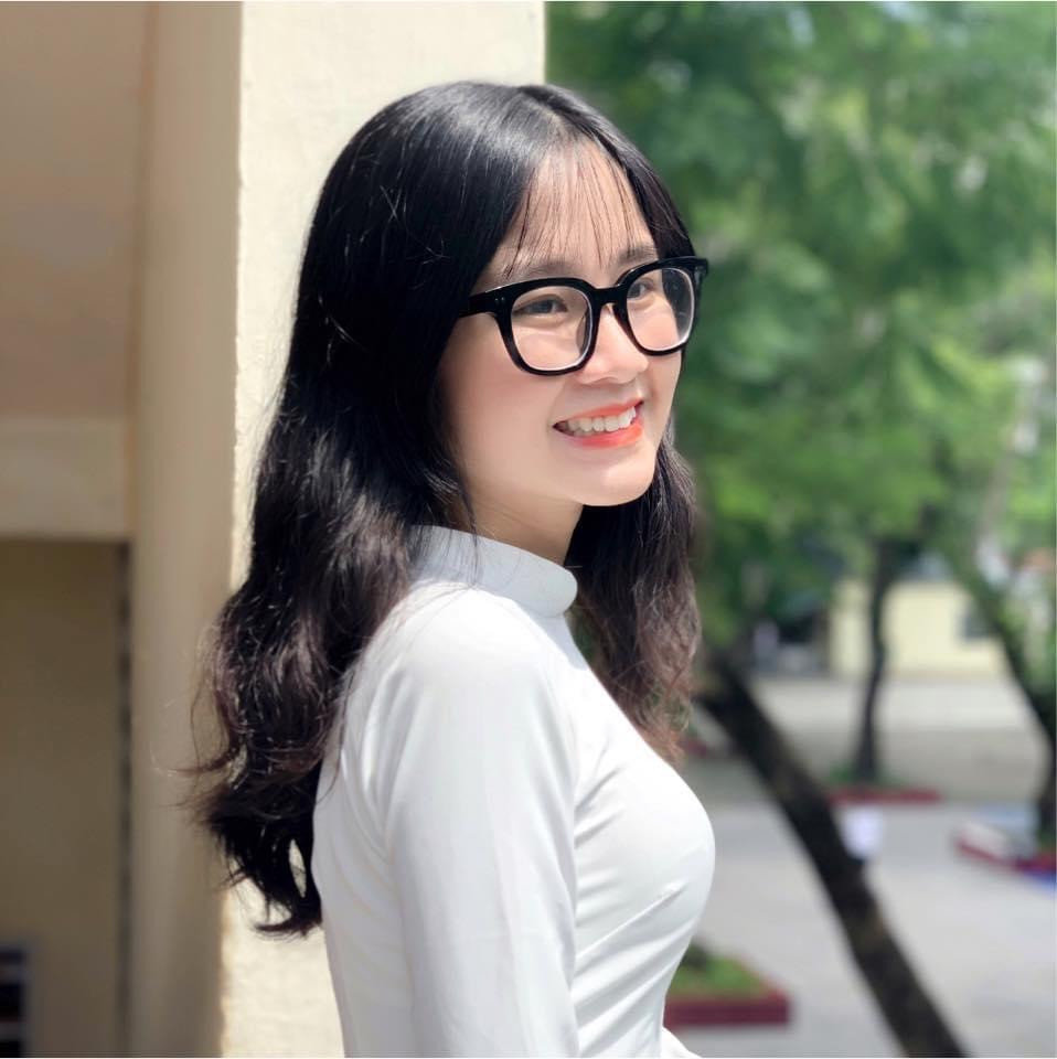 Trà My luôn tràn đầy năng lượng tích cực. Ảnh: FBNV