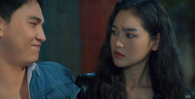 Biểu cảm của nhân vật khiến khán giả khó hiểu khi liên tục nhăn nhó mặt mày. Biểu cảm của nhân vật khiến khán giả khó hiểu khi liên tục nhăn nhó mặt mày.