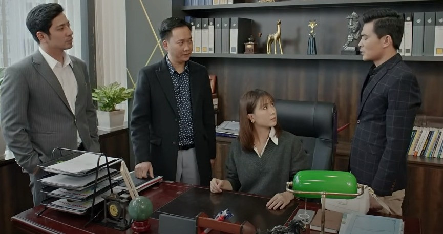 Nghĩa bất ngờ từ chối việc tiếp quản công ty. Nghĩa bất ngờ từ chối việc tiếp quản công ty.