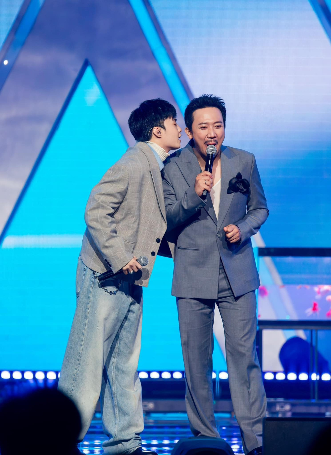 Trấn Thành không hề khẳng định có mời NEGAV đóng phim hay không.