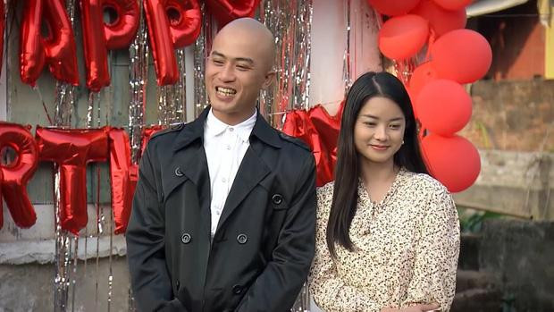 Ai cũng có đôi có cặp đầy hạnh phúc Ai cũng có đôi có cặp đầy hạnh phúc