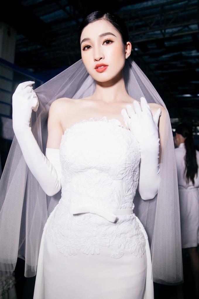 Phương Nhi cùng quê Thanh Hóa với Hoa hậu Đỗ Thị Hà