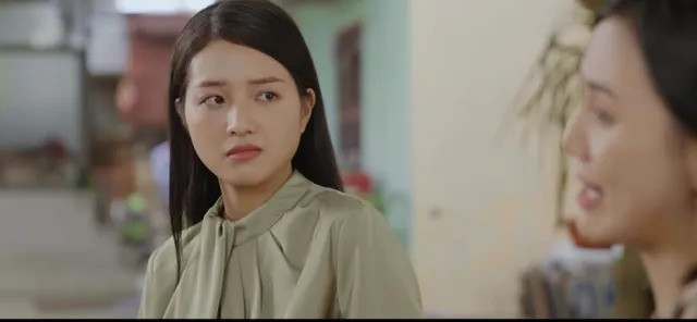 Bích Ngọc cũng nhận vai già dặn hơn cô ngoài đời. Bích Ngọc cũng nhận vai già dặn hơn cô ngoài đời.