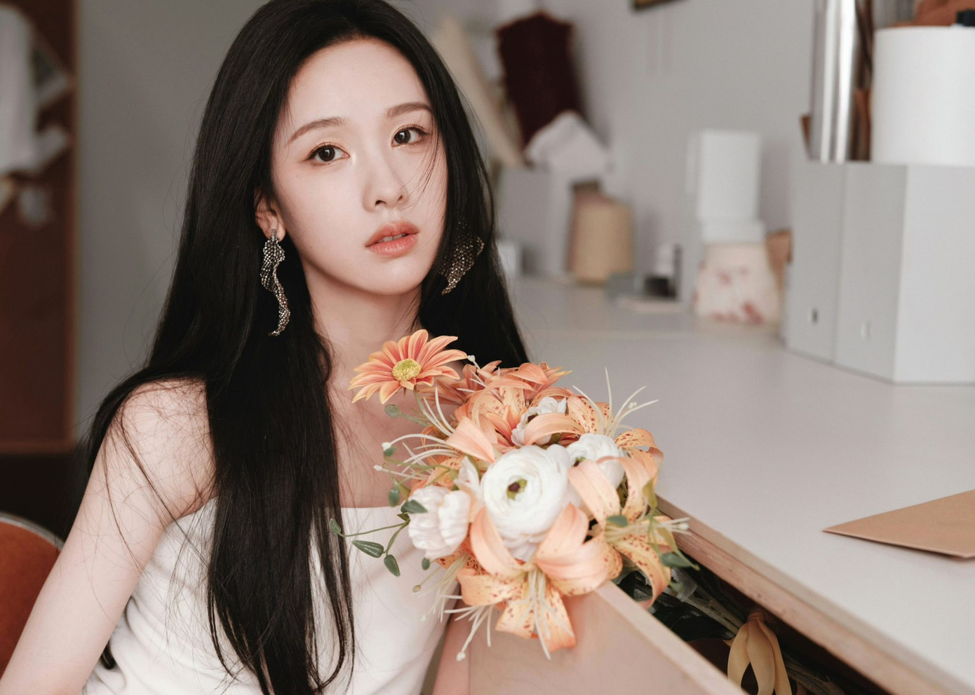 Trần Đô Linh phải viết tâm thư giãi bày. Trần Đô Linh phải viết tâm thư giãi bày.