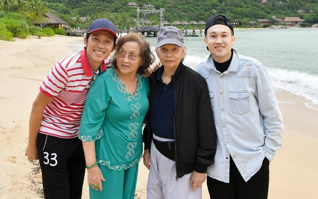 Hoài Linh, Dương Triệu Vũ và bố mẹ