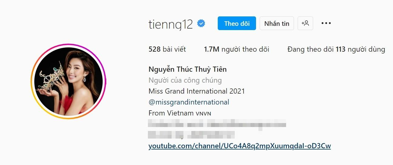 Tài khoản Instagram của đa số nàng hậu nhà Sen Vàng đều đã có dấu tích xanh.