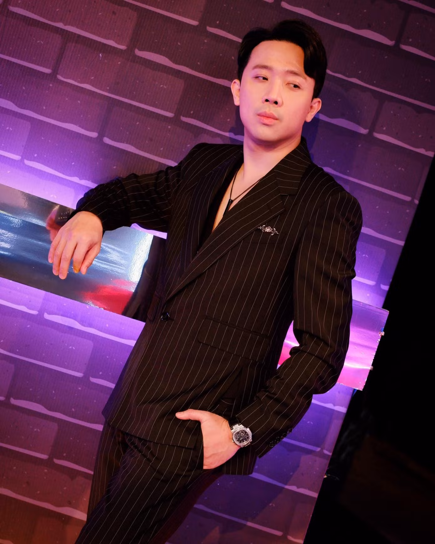 Hóa ra nam MC bị mù màu