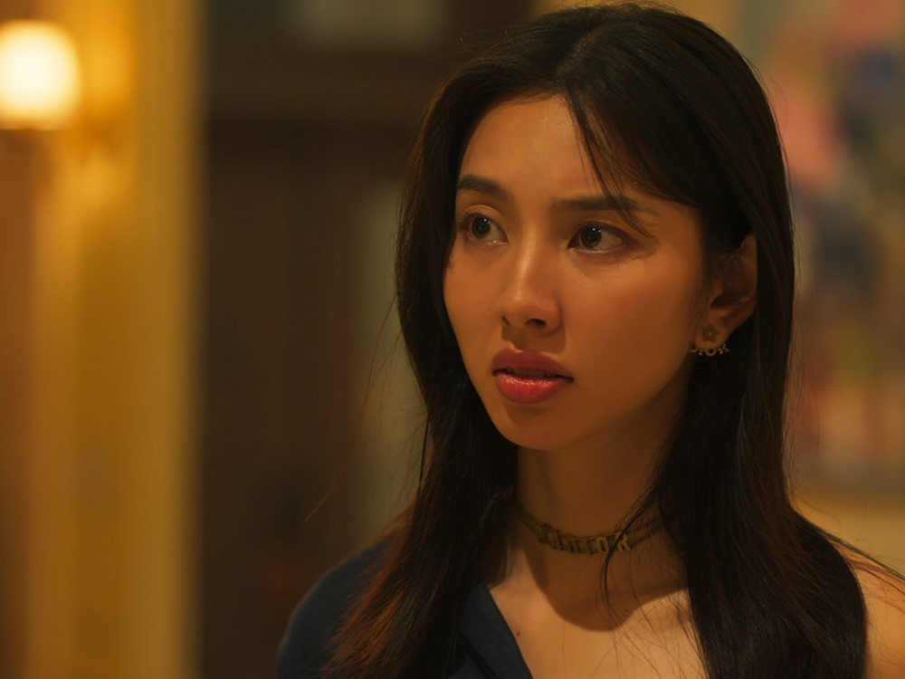 Nhân vật của cô luôn căng thẳng với doanh số bán hàng.