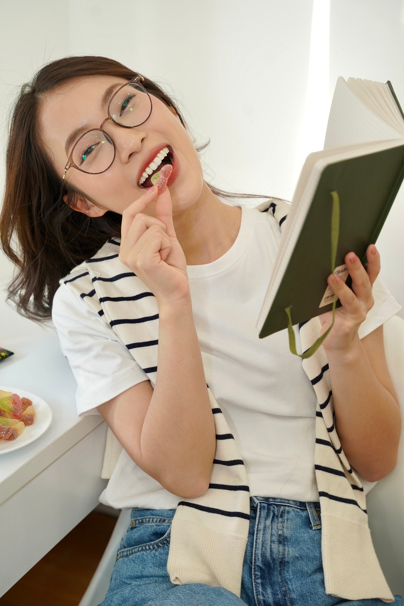 Khánh Vy luôn ghi điểm với năng lượng tích cực.