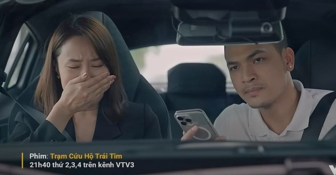 Cảnh khóc khiến mọi người thất vọng của Hồng Diễm. Cảnh khóc khiến mọi người thất vọng của Hồng Diễm.