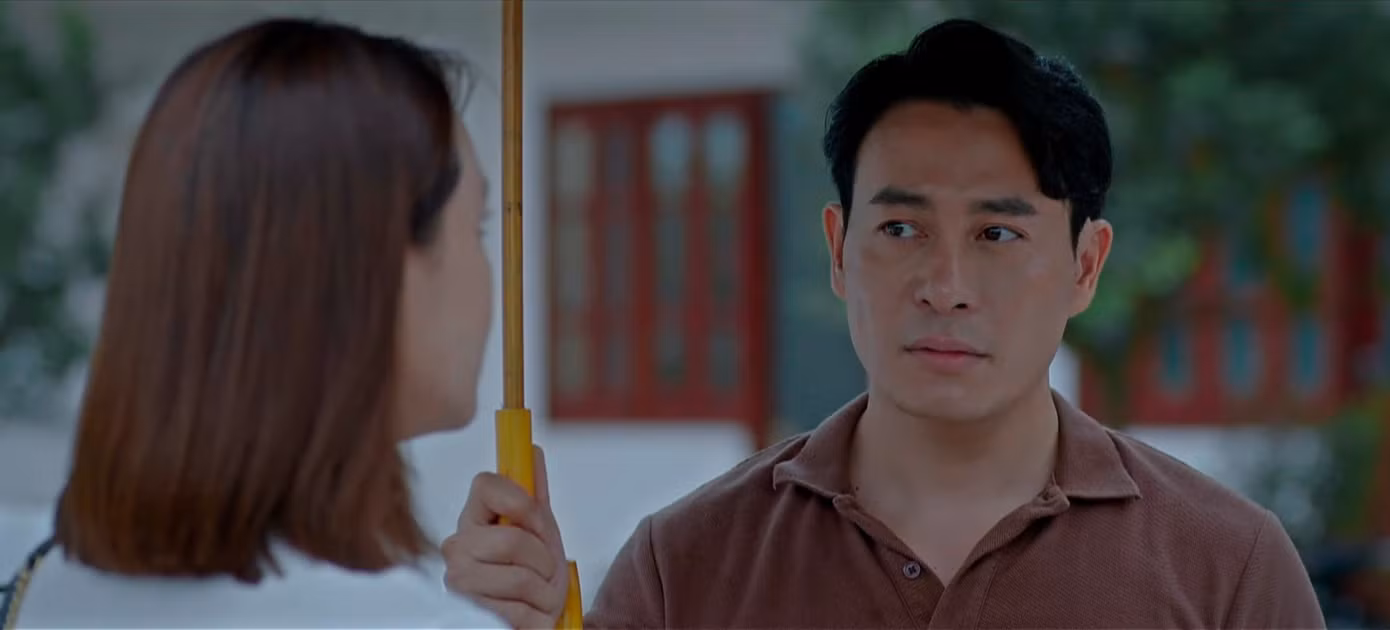 Đóng vai yêu nhau tha thiết nhưng hai diễn viên lại thiếu ăn ý.