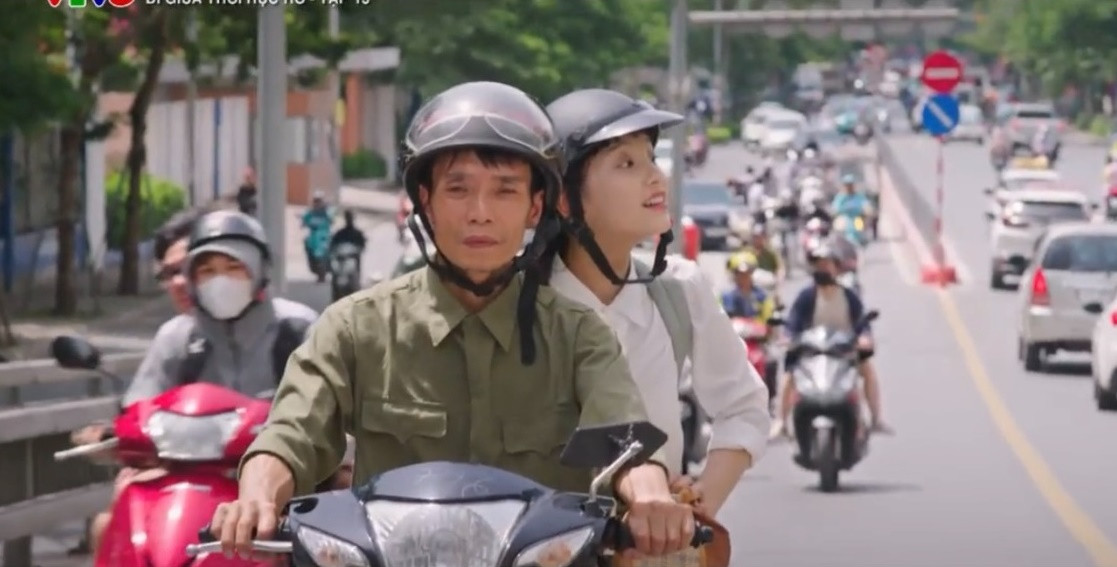 Pu bị cho là tính cách không nhất quán khi xuống Hà Nội. Pu bị cho là tính cách không nhất quán khi xuống Hà Nội.