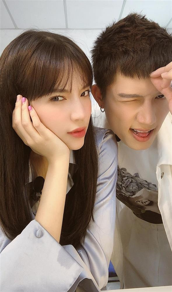 Trường Giang từng khui chuyện hẹn hò của nhiều cặp đôi. Trường Giang từng khui chuyện hẹn hò của nhiều cặp đôi.