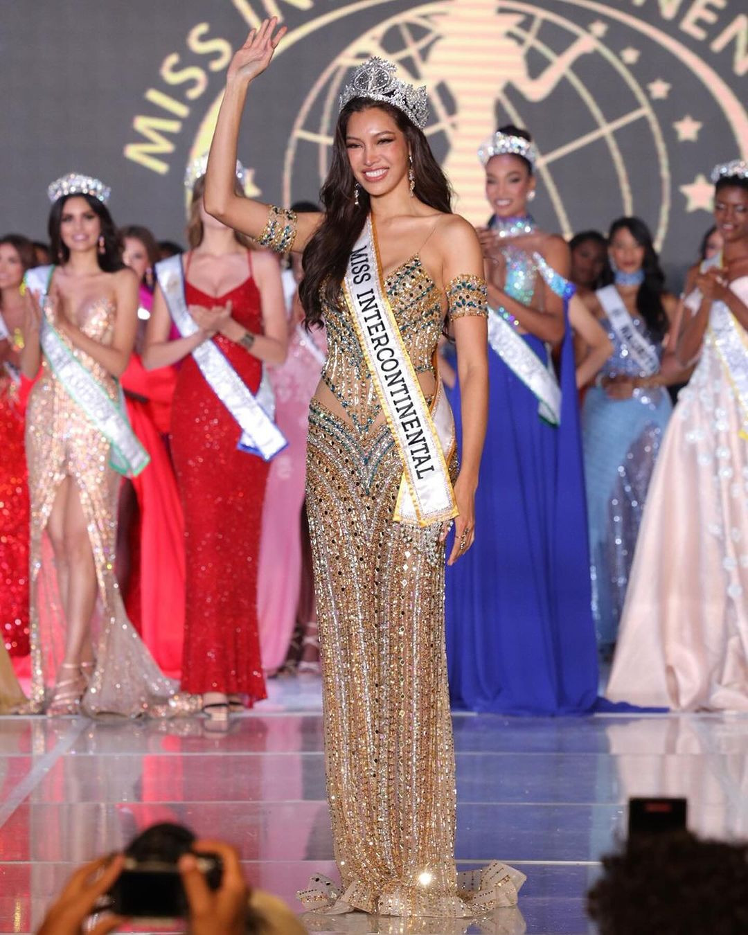 Chatnalin Chotjirawarachat trở thành tân Hoa hậu liên lục địa. Chatnalin Chotjirawarachat trở thành tân Hoa hậu liên lục địa.