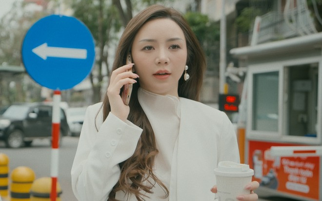 Tạo hình xinh đẹp của Quỳnh Kool trong phim đang chiếu.