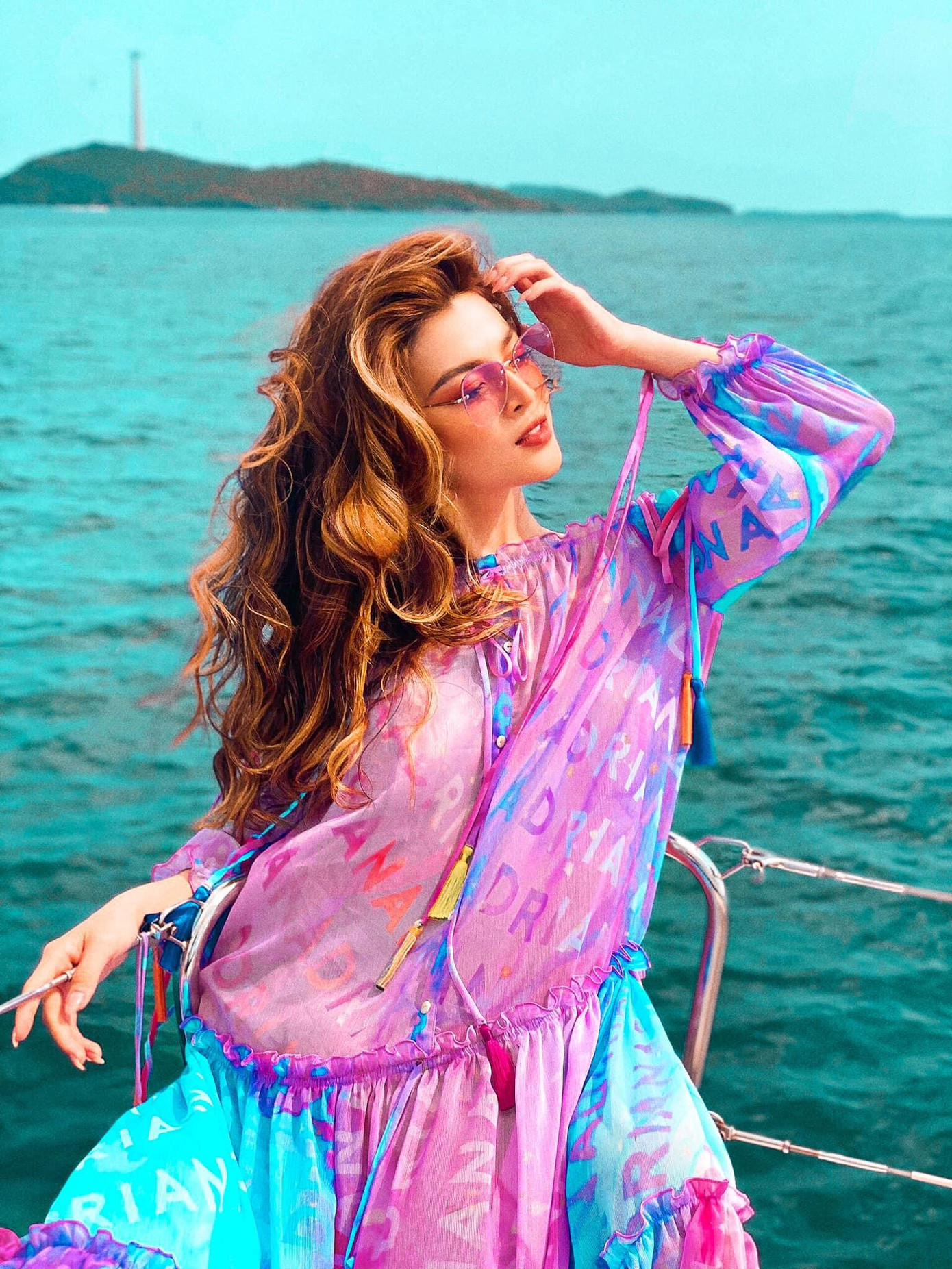 Netizen hy vọng Trân Đài sẽ chuẩn bị hành trang thật kỹ càng. Netizen hy vọng Trân Đài sẽ chuẩn bị hành trang thật kỹ càng.