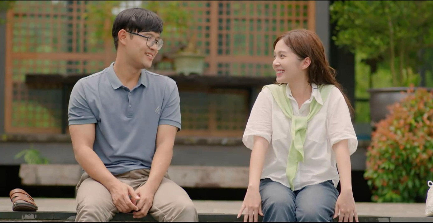 Nhưng ở phim trước đó, hai người vào vai một cặp đôi. Nhưng ở phim trước đó, hai người vào vai một cặp đôi.