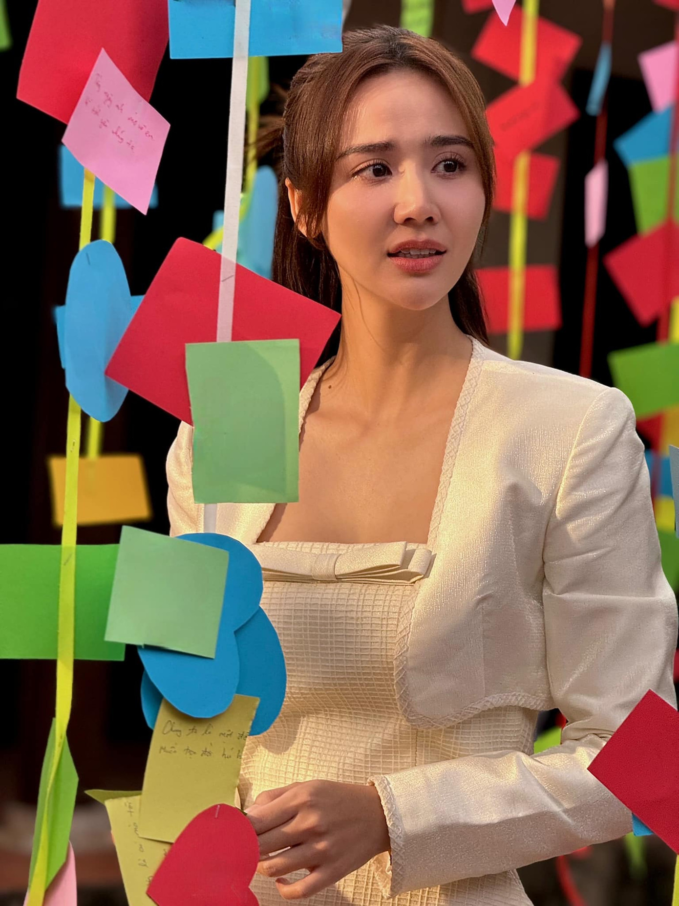 Huyền Lizzie lại ghi điểm với tạo hình dịu dàng này.