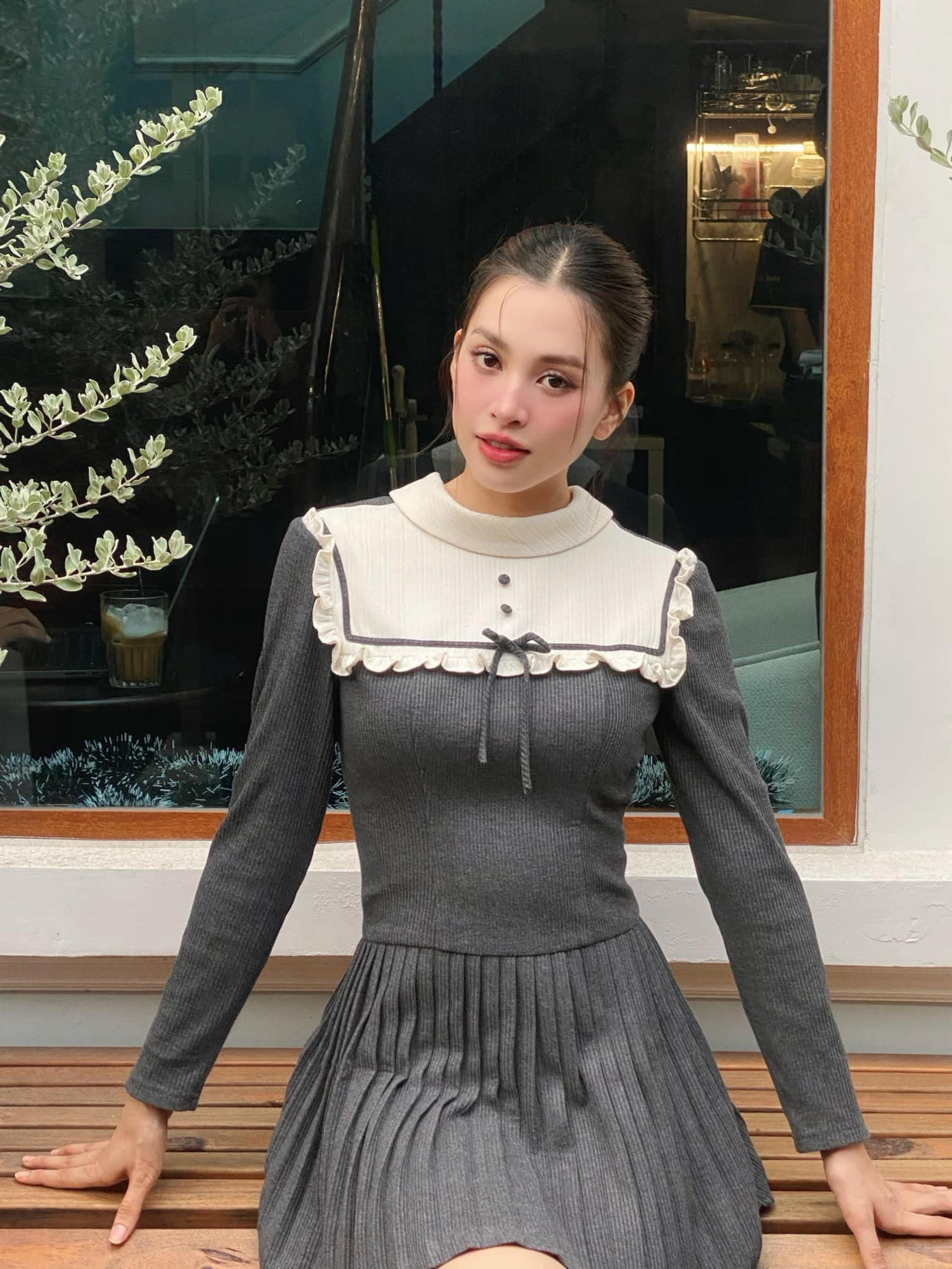 Tiểu Vy vẫn rất xinh đẹp dù đăng quang đã gần 6 năm. Tiểu Vy vẫn rất xinh đẹp dù đăng quang đã gần 6 năm.