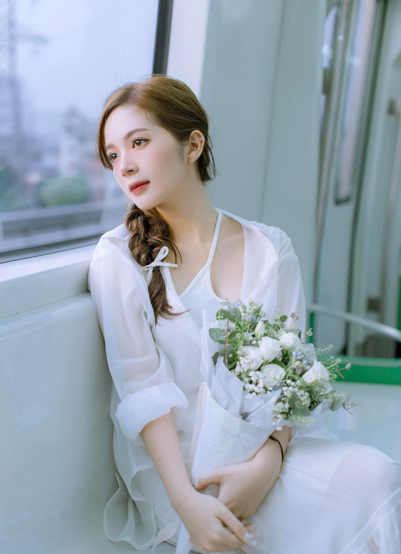 Nhan sắc trong veo của Ngọc Huyền giúp cô tạo được cảm tình với người xem.