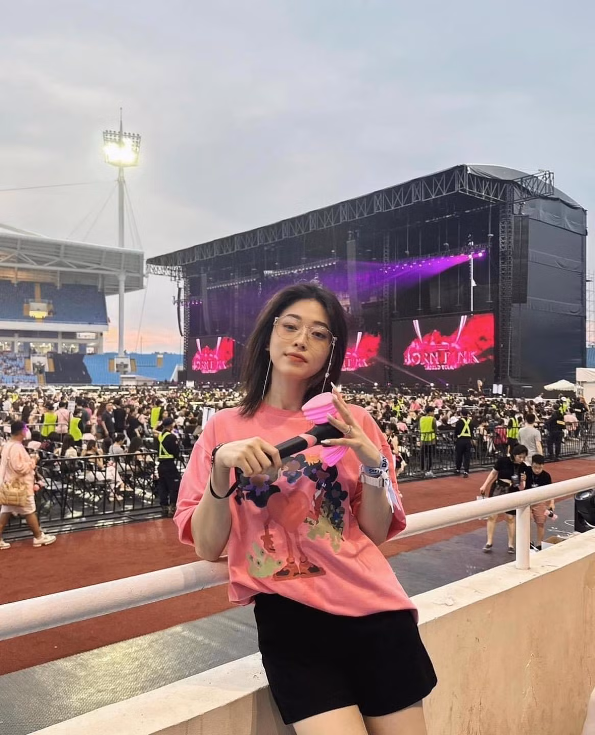 Trong hai đêm concert ở Hà Nội, Phương Nga không đi với Bình An.