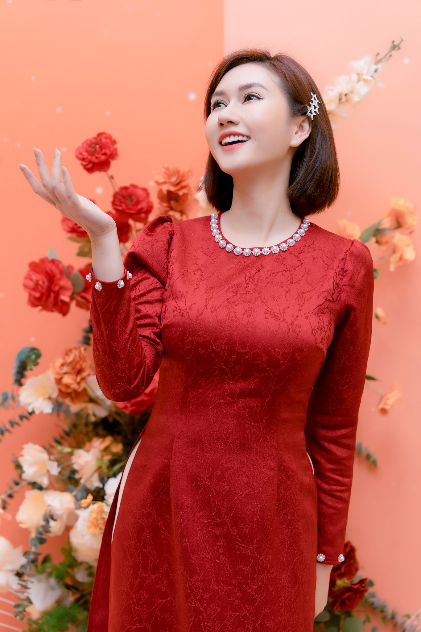 Nữ diễn viên mong netizen đừng so sánh người cũ người mới.