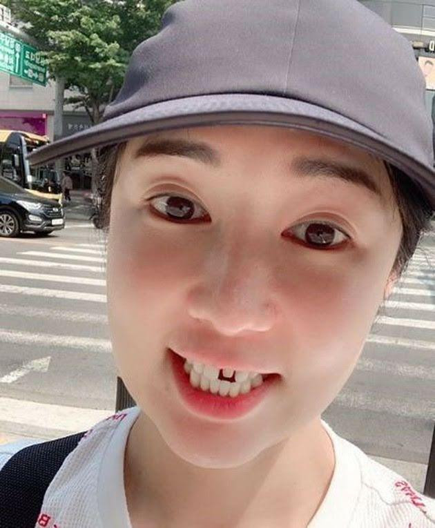 Sự cố hài hước của MC Sayuri Fujita Sự cố hài hước của MC Sayuri Fujita