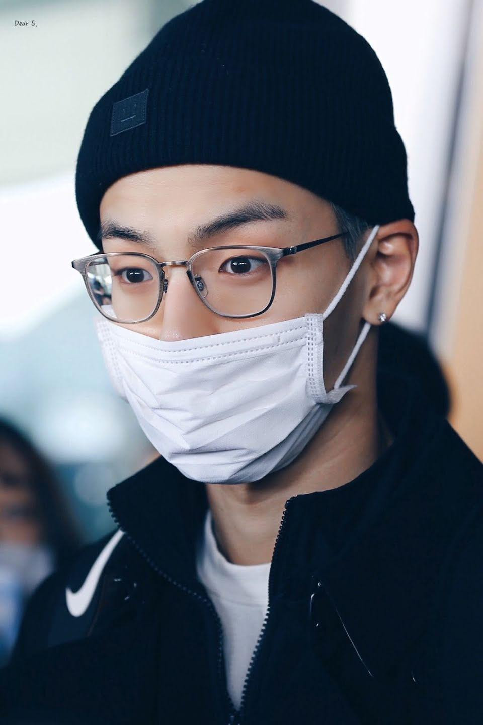 Hai nam idol từng mổ cận lasik Hai nam idol từng mổ cận lasik