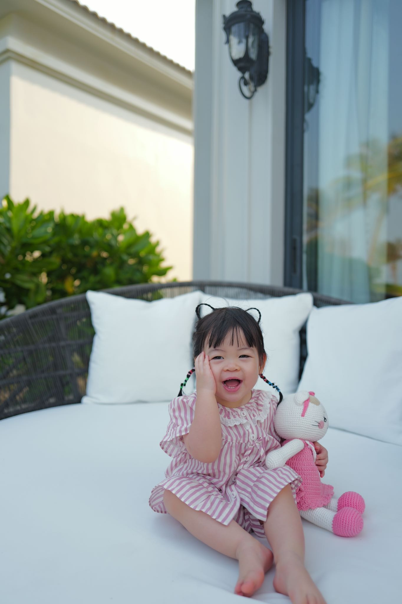 Cô nhóc Titi rất lém lỉnh, dễ thương nên rất được dân mạng yêu mến. Cô nhóc Titi rất lém lỉnh, dễ thương nên rất được dân mạng yêu mến.