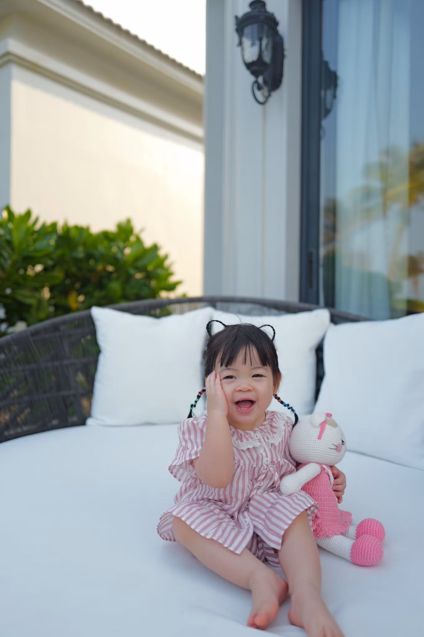 Cô nhóc Titi rất lém lỉnh, dễ thương nên rất được dân mạng yêu mến.