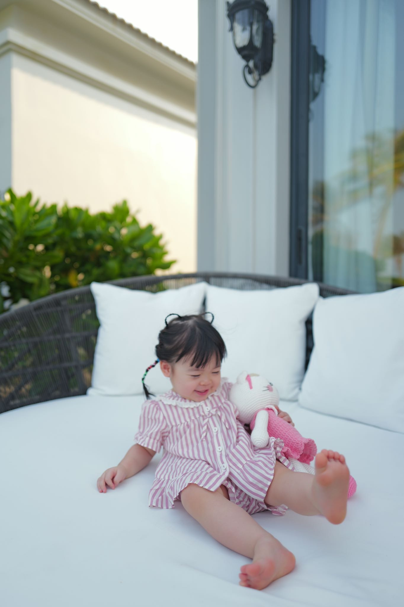 Cô nhóc Titi rất lém lỉnh, dễ thương nên rất được dân mạng yêu mến. Cô nhóc Titi rất lém lỉnh, dễ thương nên rất được dân mạng yêu mến.