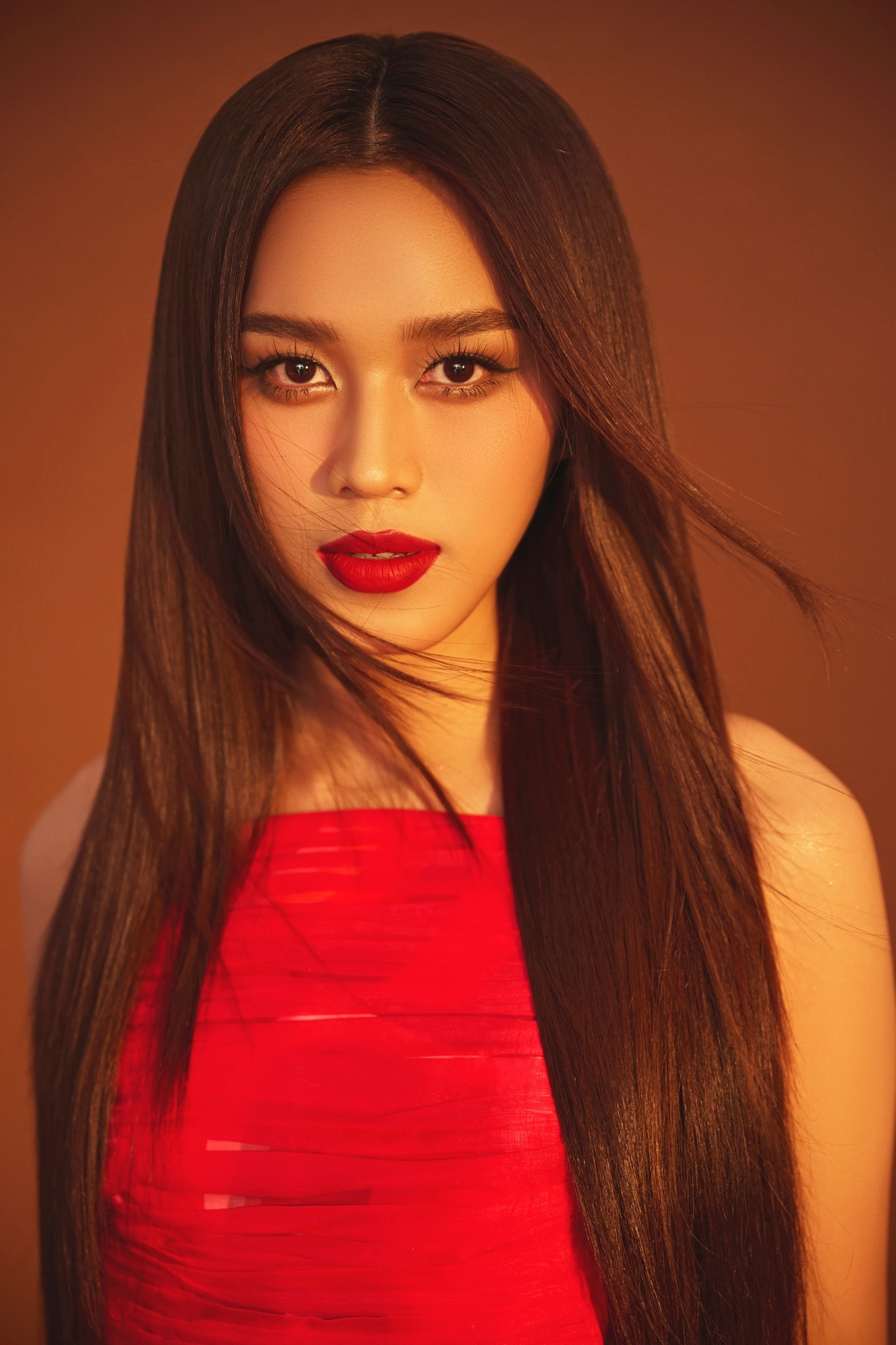 Nhưng mới đây, Đỗ Thị Hà khẳng định sẽ vẫn tham gia showbiz.