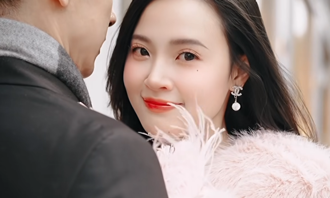 Midu vướng phải ồn ào không đáng có dù đang bận rộn chuẩn bị cho đám cưới. Midu vướng phải ồn ào không đáng có dù đang bận rộn chuẩn bị cho đám cưới.