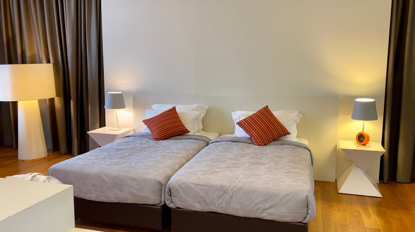 Trường còn có cả hai tầng dùng để mô phỏng khách sạn, hỗ trợ sinh viên trong quá trình thực hành.