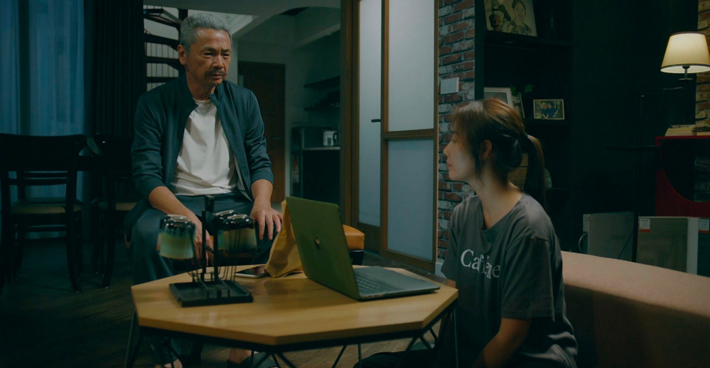 Hai bố con đã từng bớt hiềm khích khi ở chung một nhà Hai bố con đã từng bớt hiềm khích khi ở chung một nhà