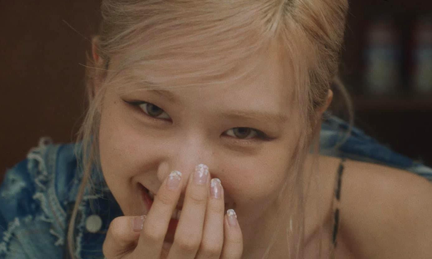 Rosé rất thích biệt danh Rosie