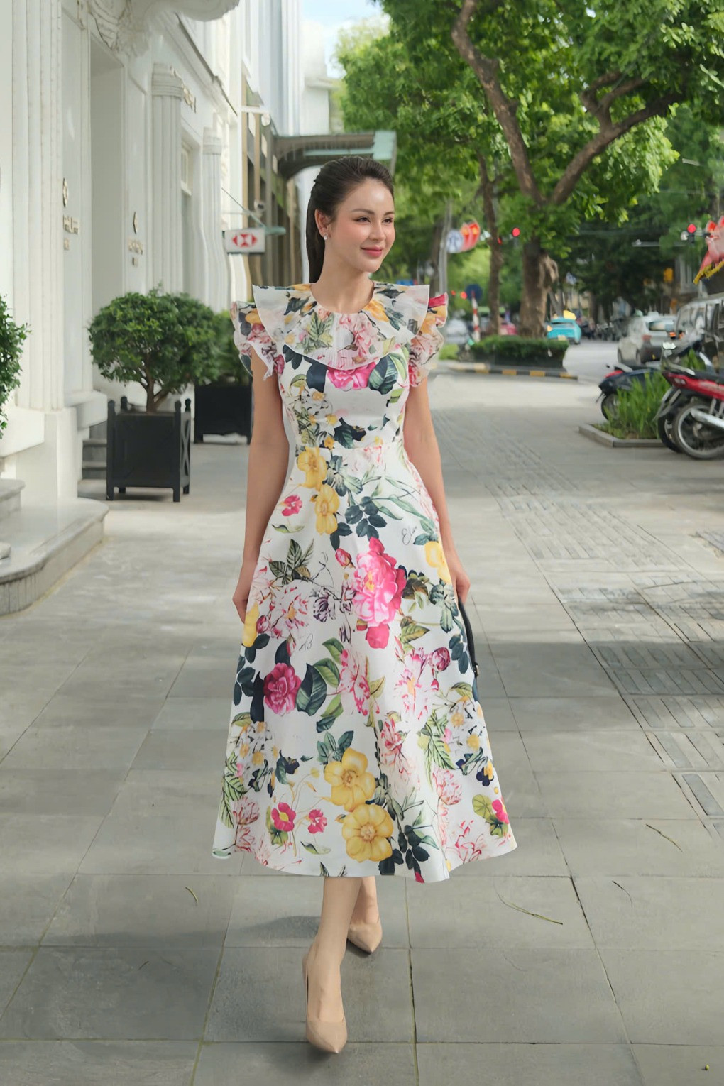 Bộ váy giúp Lương Thu Trang được khen trên phim.