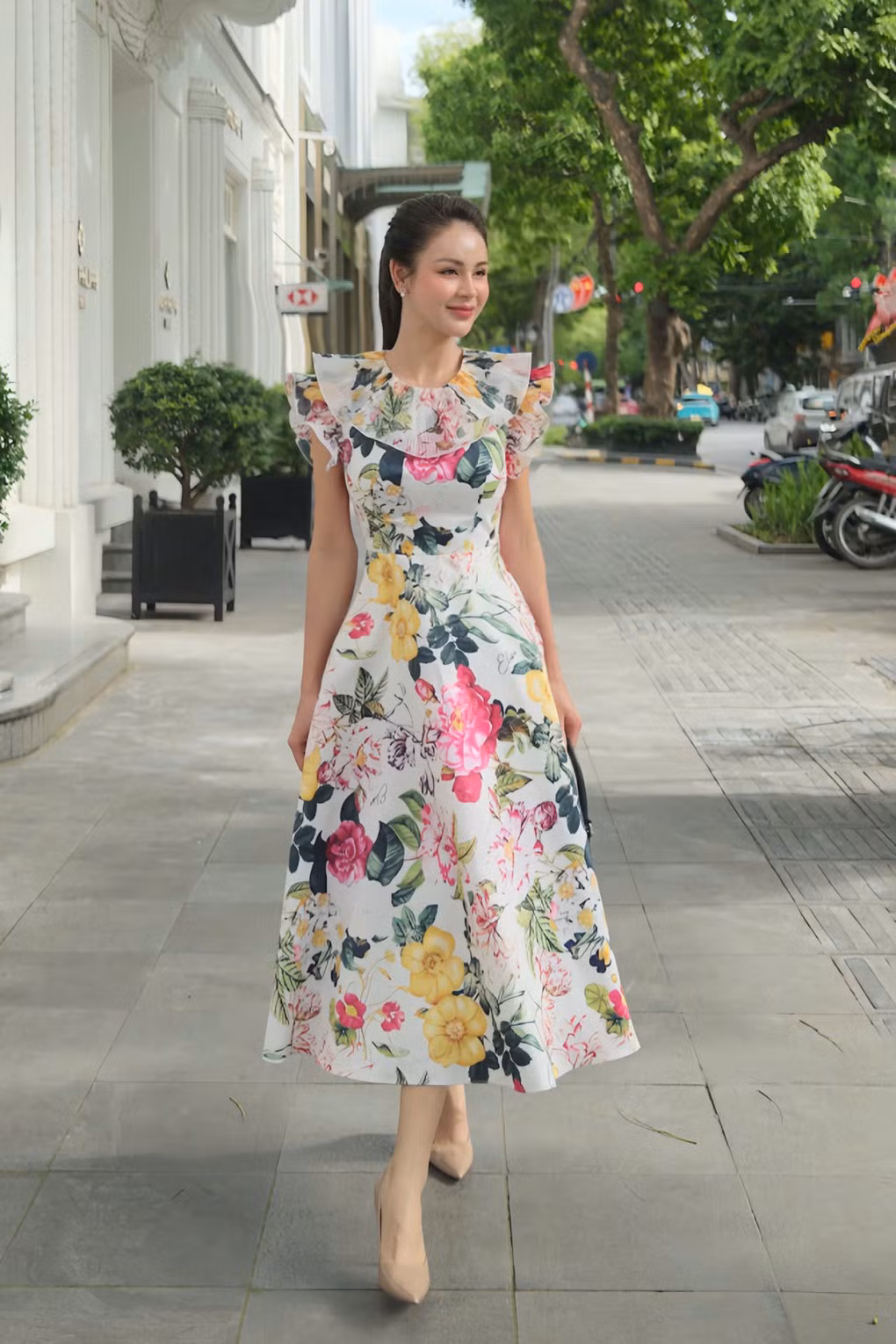 Bộ váy giúp Lương Thu Trang được khen trên phim.