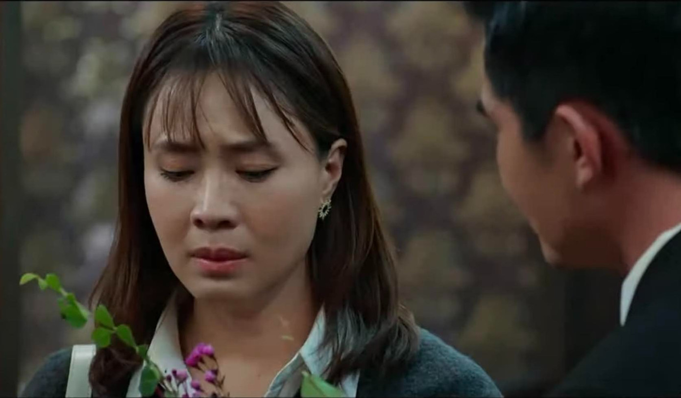 Anh ta quyết định nói rõ với Ngân Hà. Anh ta quyết định nói rõ với Ngân Hà.