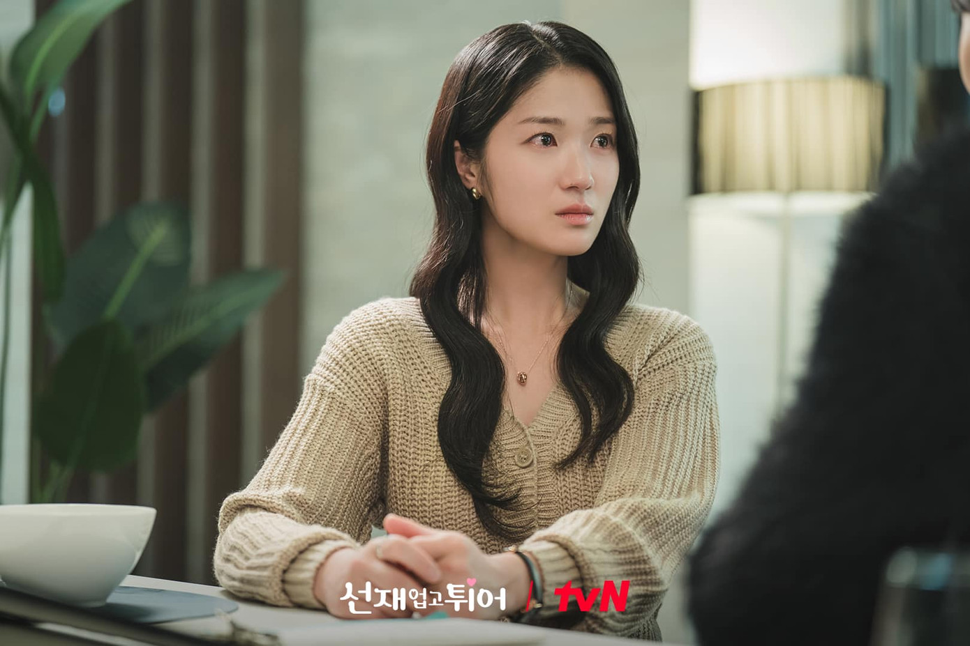 Kim Hye Yoon chưa có các hoạt động cá nhân tận dụng sức hút của phim. Kim Hye Yoon chưa có các hoạt động cá nhân tận dụng sức hút của phim.