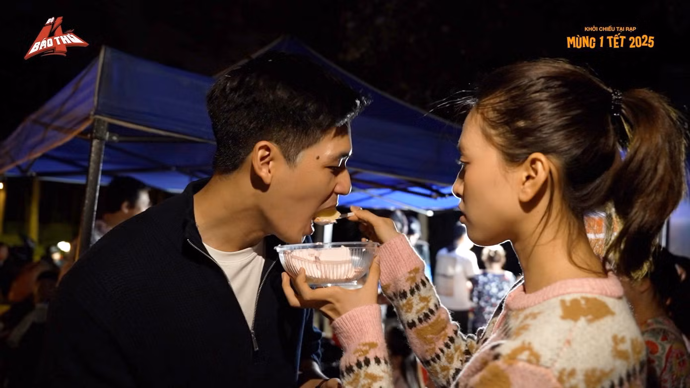 Trên trường quay, hai người cũng rất tình cảm. Trên trường quay, hai người cũng rất tình cảm.