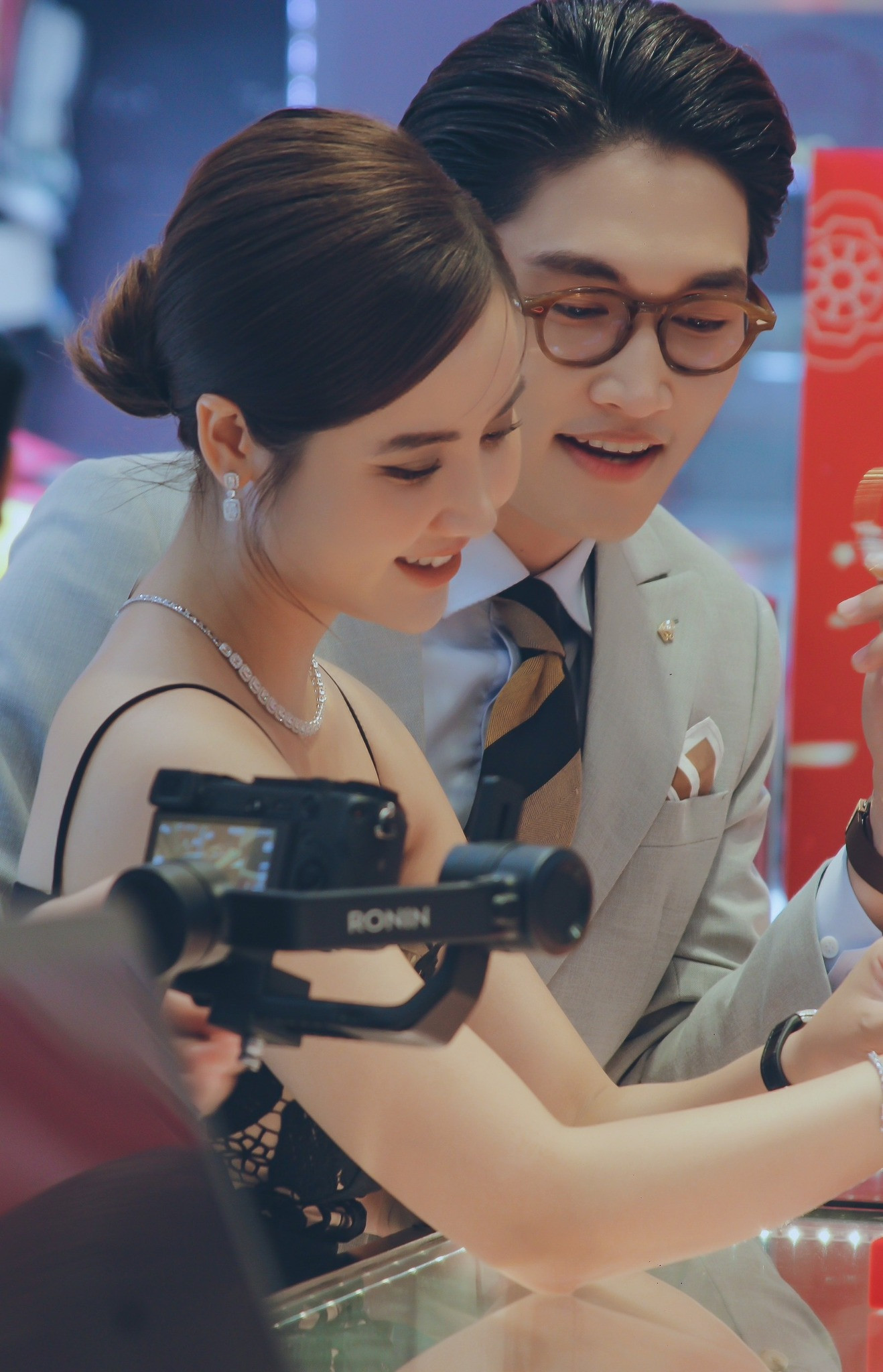 Xem ra Đình Tú, Huyền Lizzie thực sự không hẹn hò. Xem ra Đình Tú, Huyền Lizzie thực sự không hẹn hò.