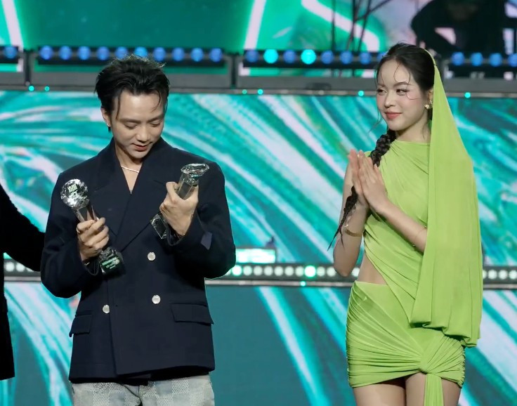 Người hâm mộ mong netizen đừng hành xử quá đà vì sẽ khiến SOOBIN, Thanh Thủy khó xử. Người hâm mộ mong netizen đừng hành xử quá đà vì sẽ khiến SOOBIN, Thanh Thủy khó xử.