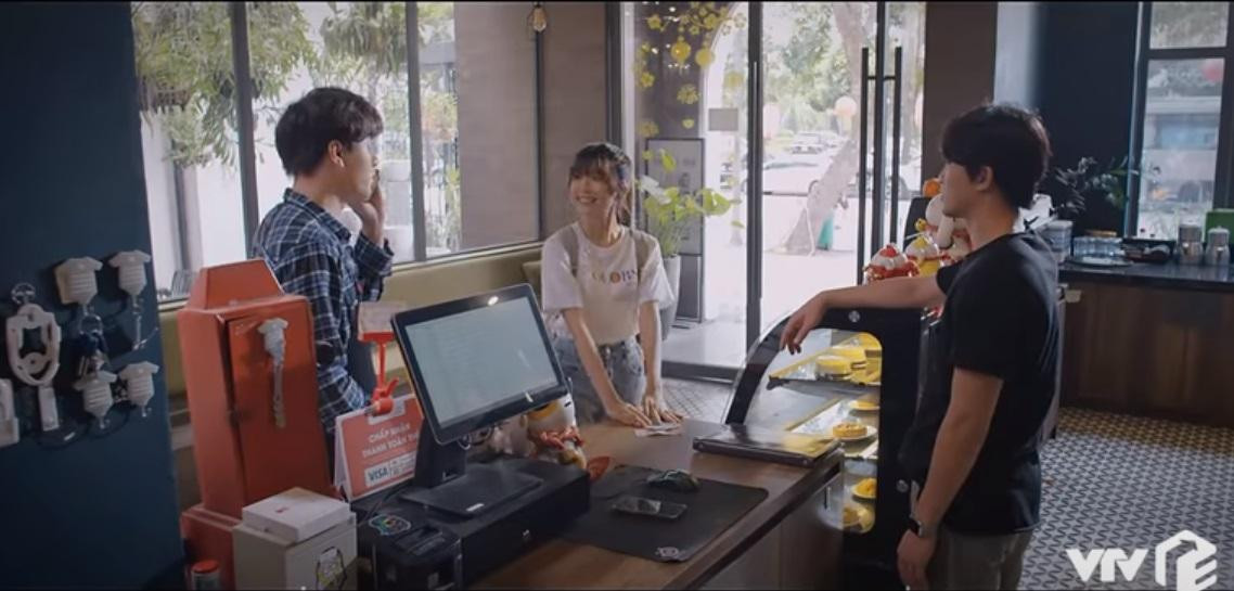 Vân Vân sắp trở thành nhân viên của Đông Phong? Vân Vân sắp trở thành nhân viên của Đông Phong?