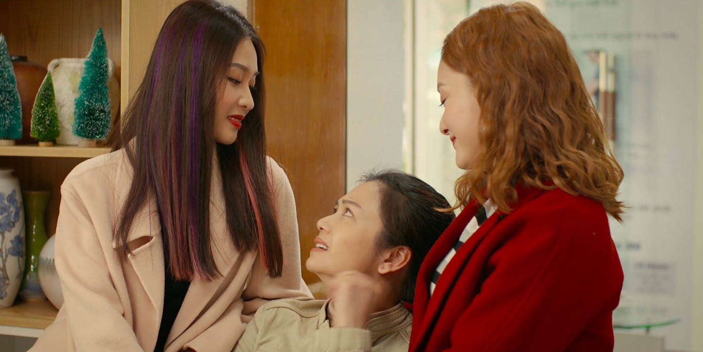 Ba nàng dâu ngày càng thân và yêu quý nhau hơn Ba nàng dâu ngày càng thân và yêu quý nhau hơn