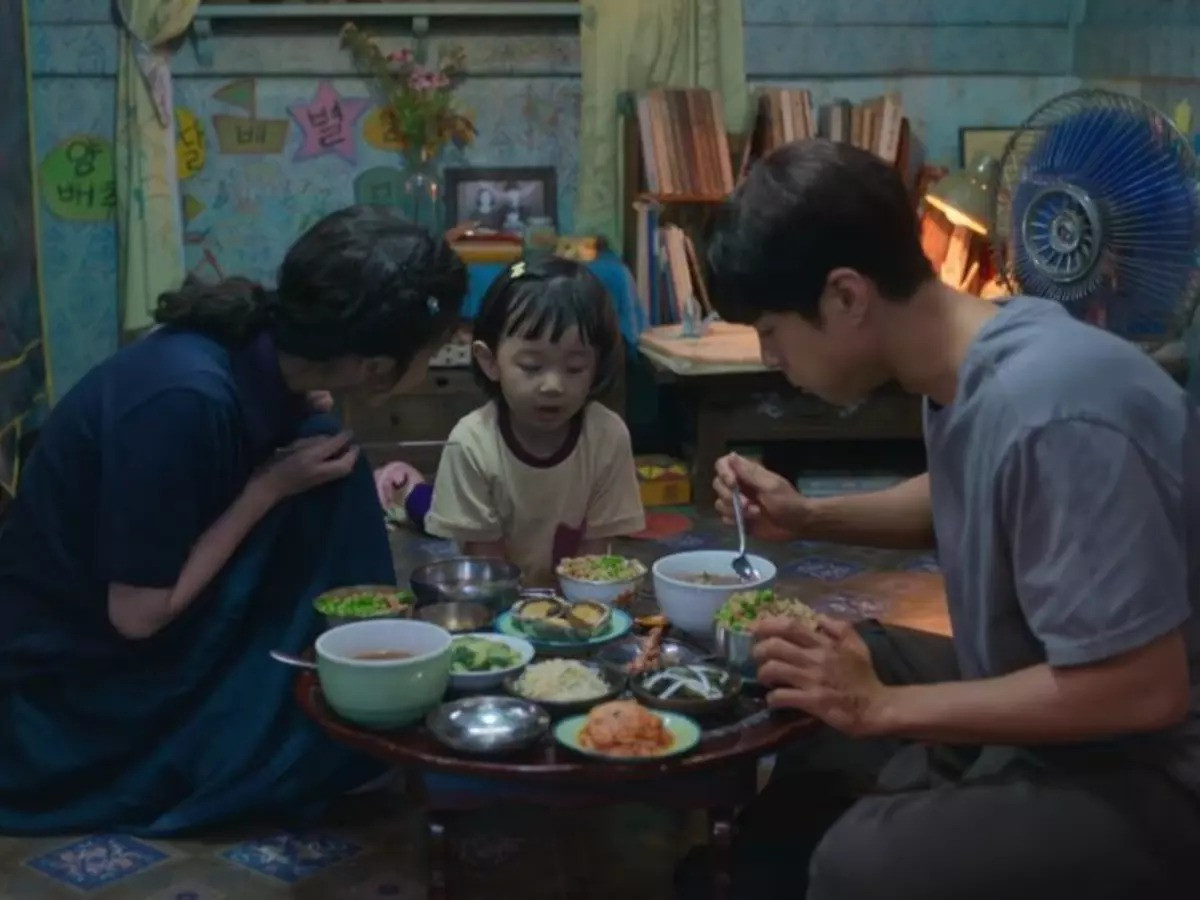 Phim chinh phục khán giả nhờ câu chuyện cảm động. Phim chinh phục khán giả nhờ câu chuyện cảm động.