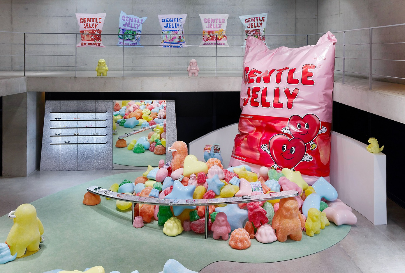 Các pop-up store của hãng Gentle Monster tại Hàn cực kỳ ấn tượng.