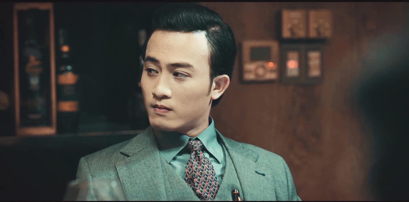 Anh rất chịu khó thay đổi tạo hình nhân vật. Anh rất chịu khó thay đổi tạo hình nhân vật.