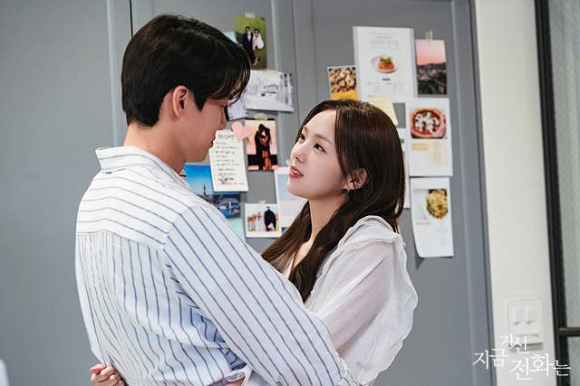 When The Phone Rings kết thúc đầy ngọt ngào.